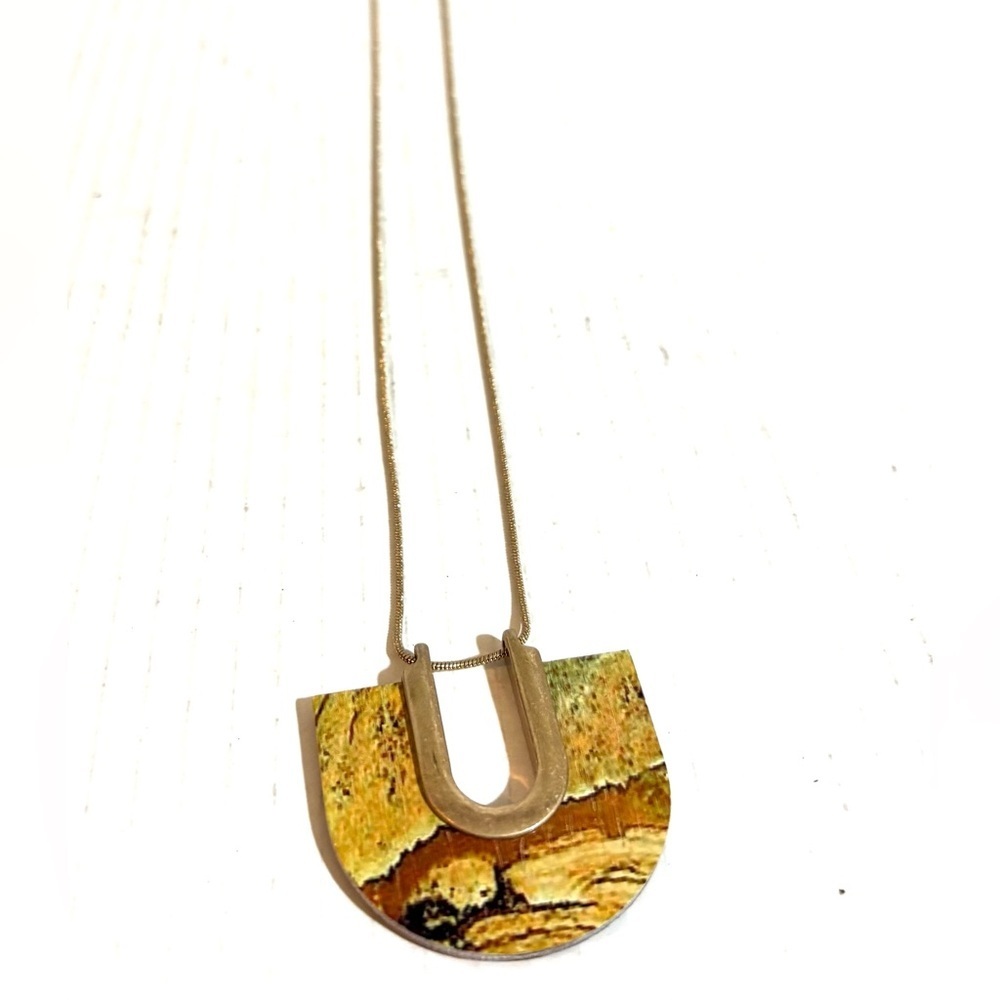 Printed wood Gold-Tone U-Shaped Stone Pendant Necklace